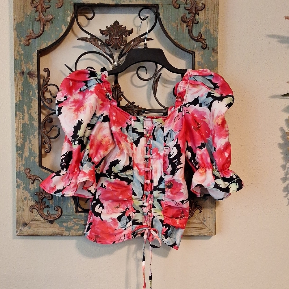 Pastels Pink Ruched Puff Sleeve Blouse. NWOT Size SMALL